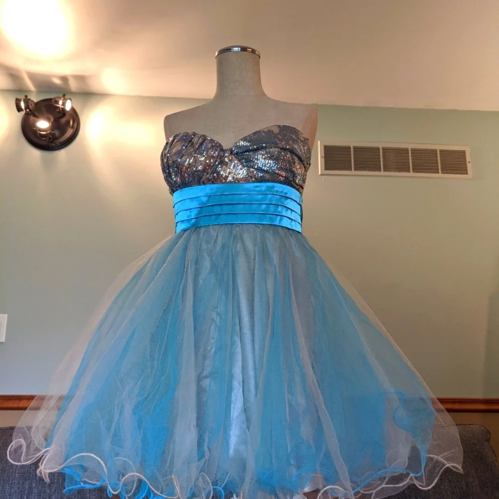 Blue Heart 🩵 💙 Sequin strapless dress super princess vibes whimsical fairy 🧚 - Picture 1 of 11